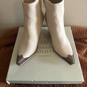 Society Women's Textured Cream Ankle Booties